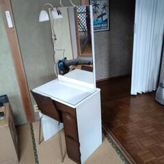 鏡台　ドレッサー差し上げます