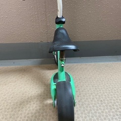 幼児用自転車　ストライダーの画像