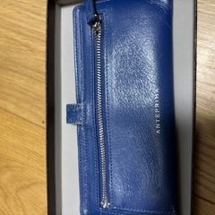 GUCCI長財布の箱とおまけの財布の画像