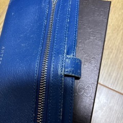 GUCCI長財布の箱とおまけの財布の画像