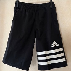 adidasハーフパンツ 130