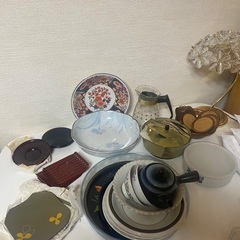 40個　お皿　カップ　コースター　などの画像