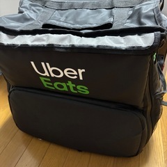 デリバリーバッグ　配達　Uber eats
