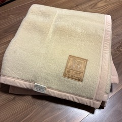毛布　ウール　ベージュ　訳あり　
未使用　　