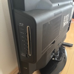 東芝REGZA 32インチテレビの画像