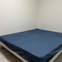 ベッド　クイーンサイズ