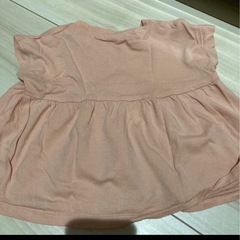 ピンクの花柄Tシャツ　　　サイズ100の画像