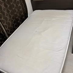 セミダブルベッド（ニトリ・収納付き）の画像