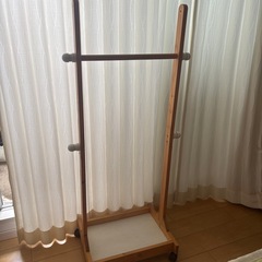 木製　ハンガーラック