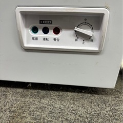 引き取り限定　冷凍庫93Ｌテンポス製の画像