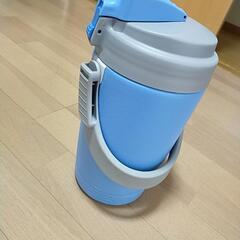 大容量水筒　レジャー用にどうぞの画像