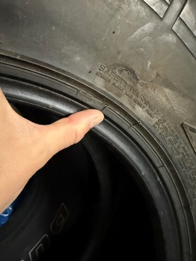 スパイクタイヤ4本セット285 75 16 (山田) 大通のタイヤ、ホイールの  