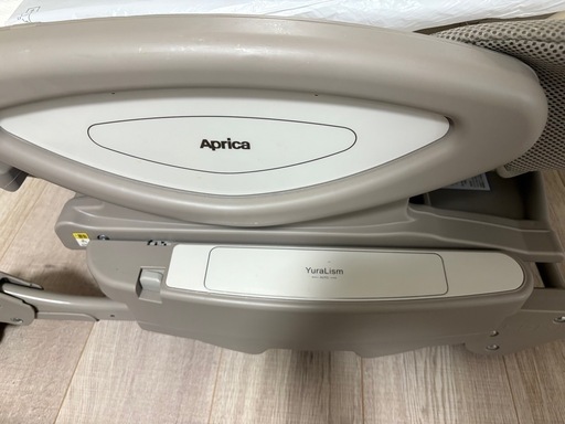 アップリカの電動ハイローチェア(ユラリズム)