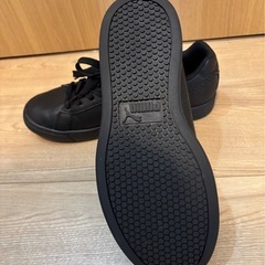 新品未使用 PUMAスニーカーの画像