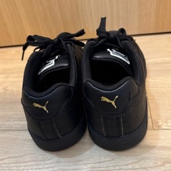 新品未使用 PUMAスニーカーの画像
