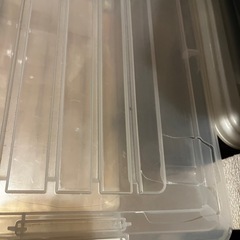 衣装ケース　透明　プラスチック　キャスター付きの画像
