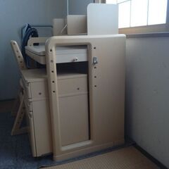 学習机と椅子のセット【引き取り限定】の画像