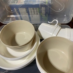 キャンプ用食器の画像