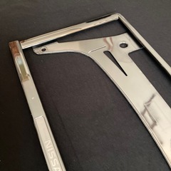 🟣ニッサン❗️ナンバーフレームの画像