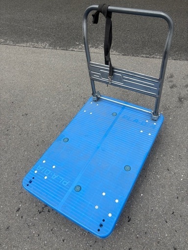 ストッパー付き台車