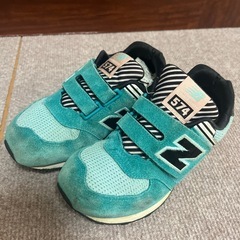 ニューバランス  19cmくらい