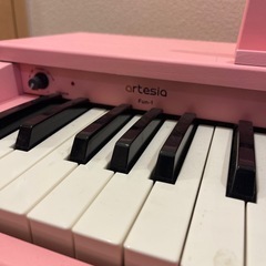 ピンク 61鍵キーボードと椅子セットの画像