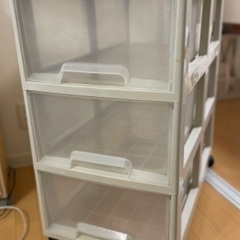 【無料】衣装ケース(キャスター付き)