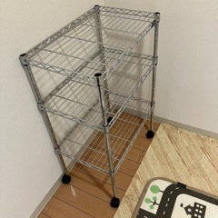 メタルラック　中