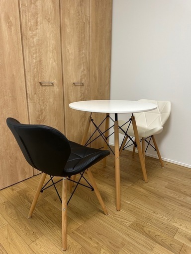 ダイニングテーブル