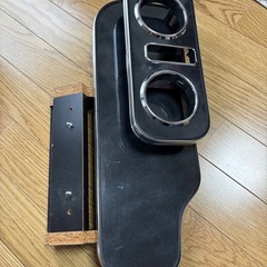 エブリィワゴンフロントテーブルブラックウッド
の画像