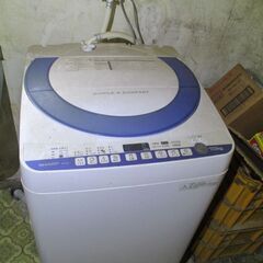 早い者勝ち!!　無料で差し上げます。　2015年製　シャープ　全自動電気洗濯機　ES-T707　7.0kg　穴なし槽　風乾燥機能搭載　SHARP