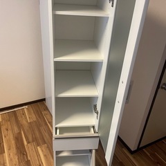 ニトリ キッチンボード 食器棚の画像