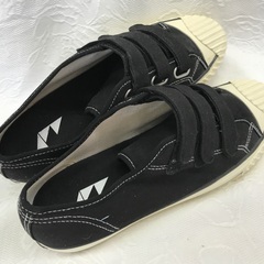 ☆ドリーム2号館☆⭐️ジモティー割引⭐️Amber Wall/スニーカー/BK/27.5cmの画像