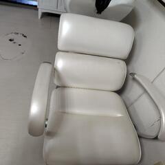 シャンプー台（タカラベルモント製）、シャンプー台用イスの画像