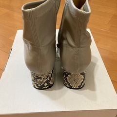 未使用品　レディースブーツの画像