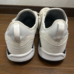 ニューバランス newbalance  スニーカー　MRL247  メンズ ランニングシューズ 　28㎝の画像