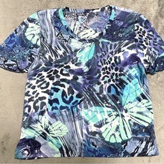 ハンドメイド  Tシャツ  M〜Lくらい