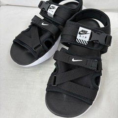 スニーカー NIKE　24.0cm