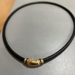 ネックレス　ゴールド