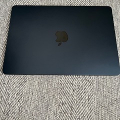 MacBook Air M2 放充電回数7のみ！の画像
