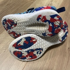 瞬足スニーカー　19.0cmの画像