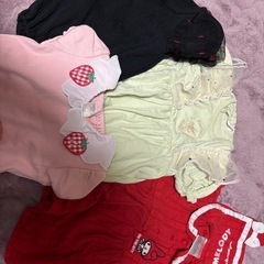 70～80サイズの半袖ロンパースなど