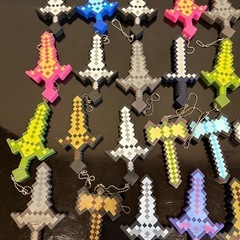 ぷかぷか勇者の斧&剣アソートセット25個入り　ボールすくい　宝石つかみ　すくい人形の画像
