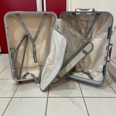 【引き取り日時限定】　無料　スーツケース差し上げますの画像