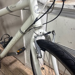 GIANT GROSS クロスバイク ホワイト 700C の画像