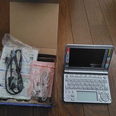電子辞書　ロシア語　CASIO XD-SF7700 中古