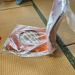 （7月1日14時まで）新品の曲木座椅子　8個セットの画像