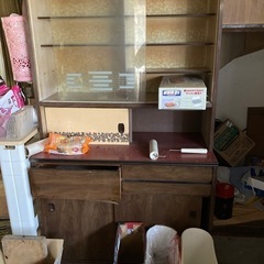 食器棚　ガラス扉