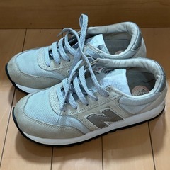 ニューバランス　22.5cm

