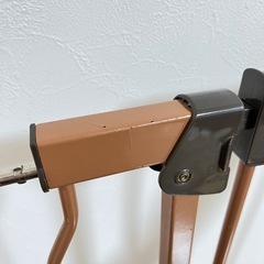 ベビーフェンス　ベビーゲート ブラウン 80cm  拡張ありの画像